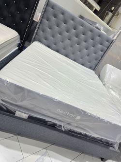 King Sizes Bed With Mattress 