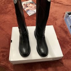 Votas Nuevas De Mujer Size 4
