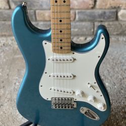 Fender Stratocaster Maple Neck Teal Color