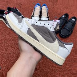 Jordan 1 Low Travis Scott Reverse Mocha 161