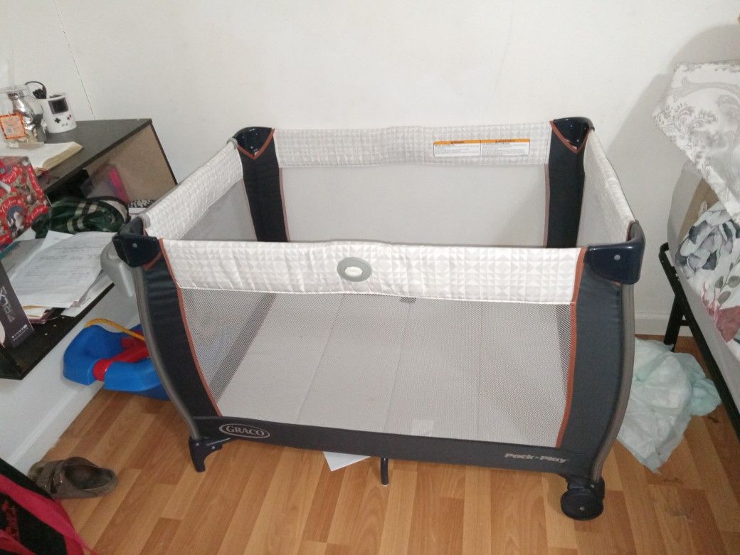 Baby Crib And Baby Sleeping Pillow And Baby Swing For Ceiling