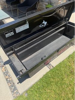 Full size truck tool box