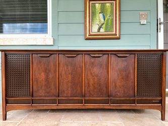 Vintage Mid Century Modern Magnavox Premium “Kronborg" Stereo Console