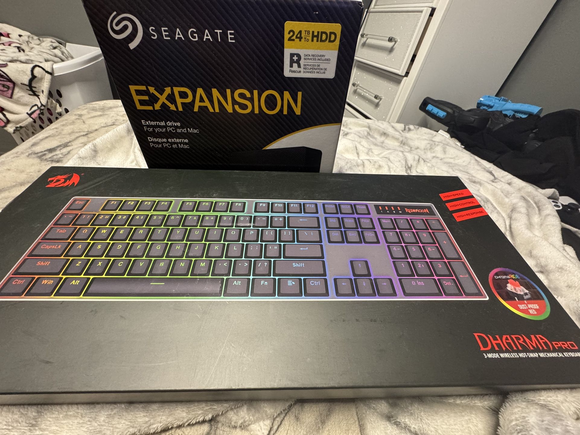 Pc Expansion Card And Wireless Keyboard