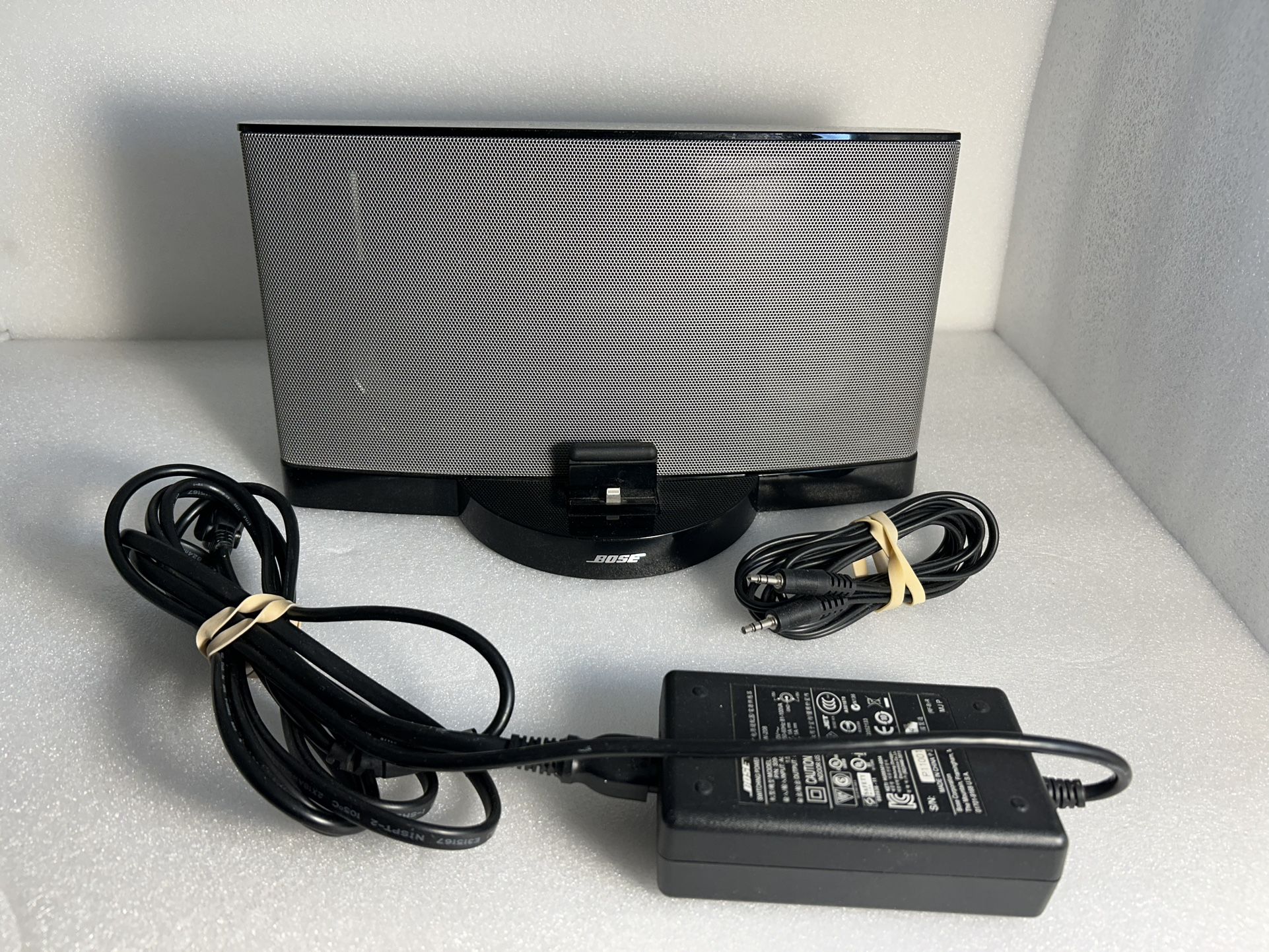 Bose SoundDock Series III 3 Digital Music System NO REMOTE