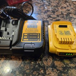 Dewalt DCB112 Charger 20V DeWalt Battery DCB203 2Ah Li-Ion 20V (NEW)