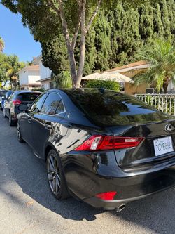 2014 Lexus is350