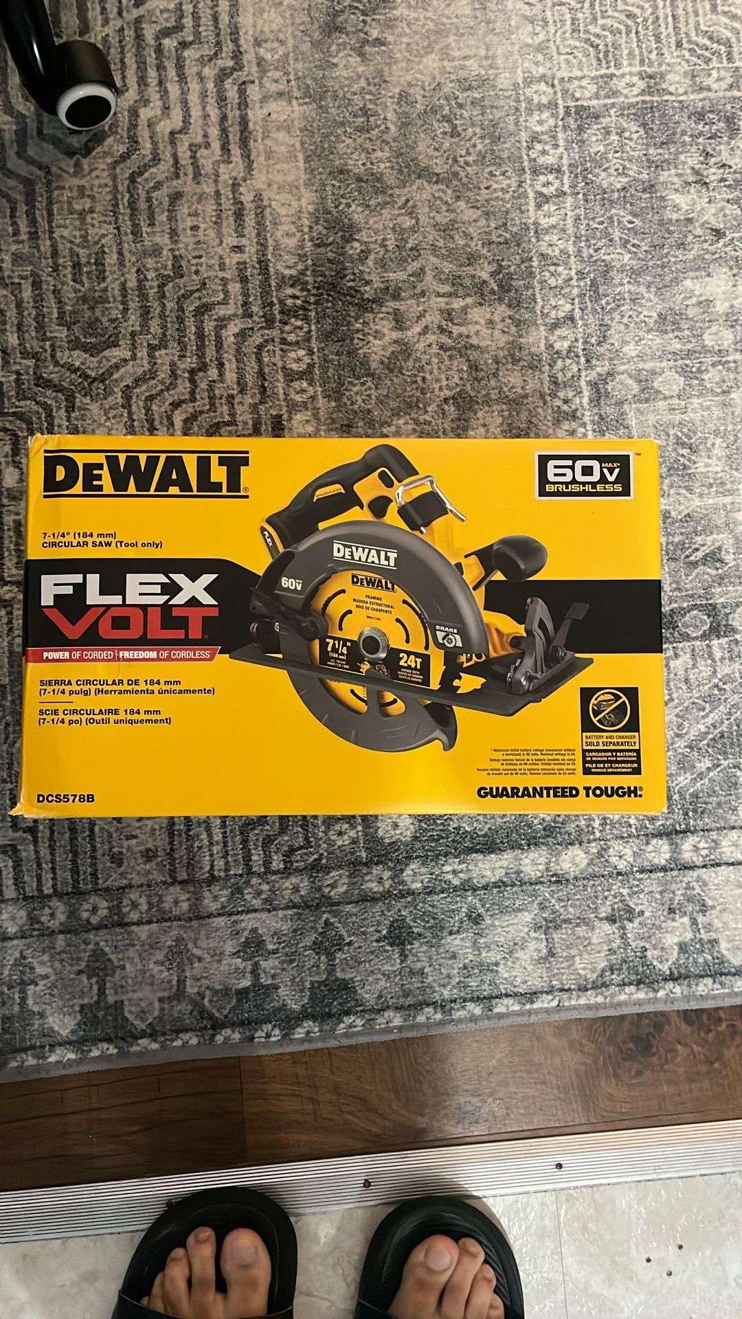 Freaky Flex volt DCS578B