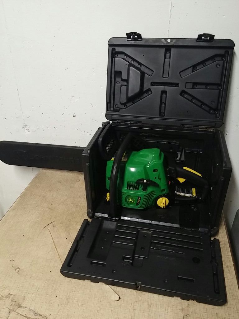 JOHN DEERE J3816 Chainsaw 16” Bar for Sale in Norwalk, CT OfferUp