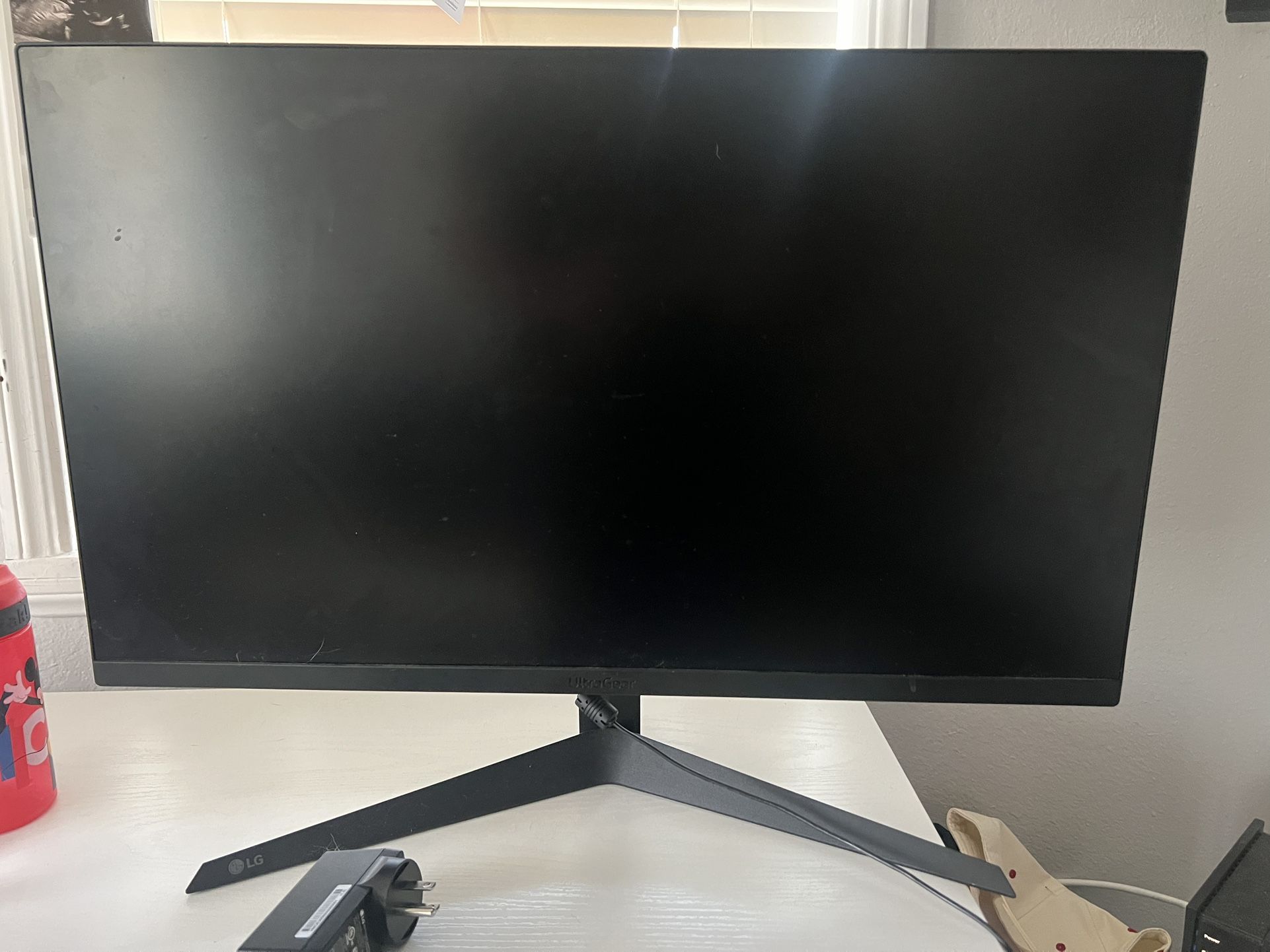 LG ULTRA GEAR 24”