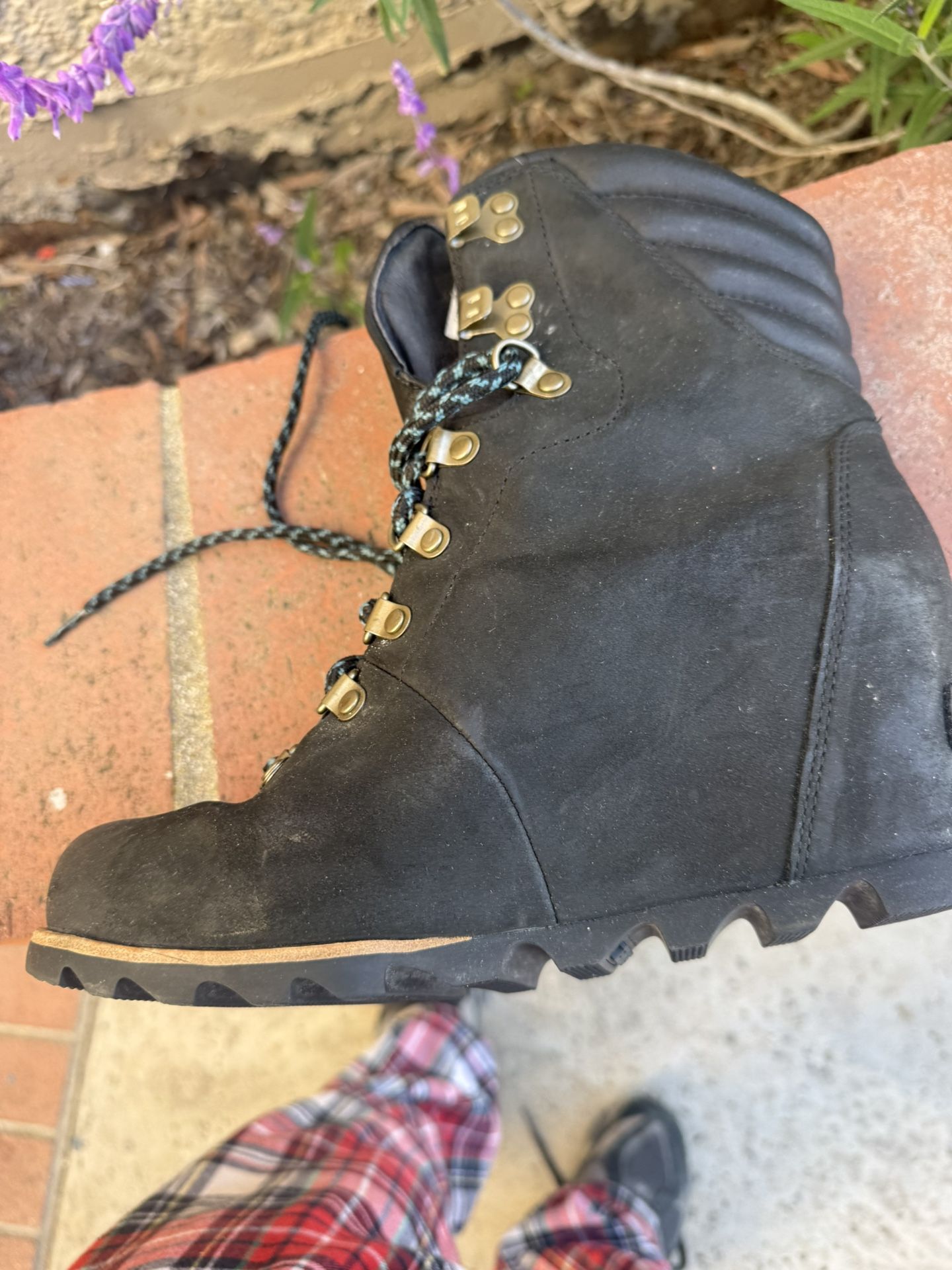 Sorel Women’s Boots Size 9