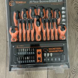 NEW 39 Pcs Screwdriver Set