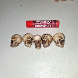 Tim Holtz Ideaology Halloween Large Skulls