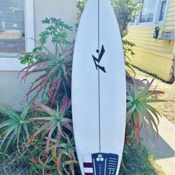 Rusty The keg Surfboard  5”8