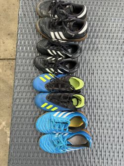 Kids Soccer Shoes