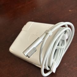 Genuine Apple MagSafe 1 60W Power Charger T Tip A1184 MacBook AC adapter
