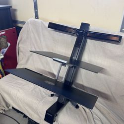 Ergotron – WorkFit-S Dual Monitor Standing Desk Converter 