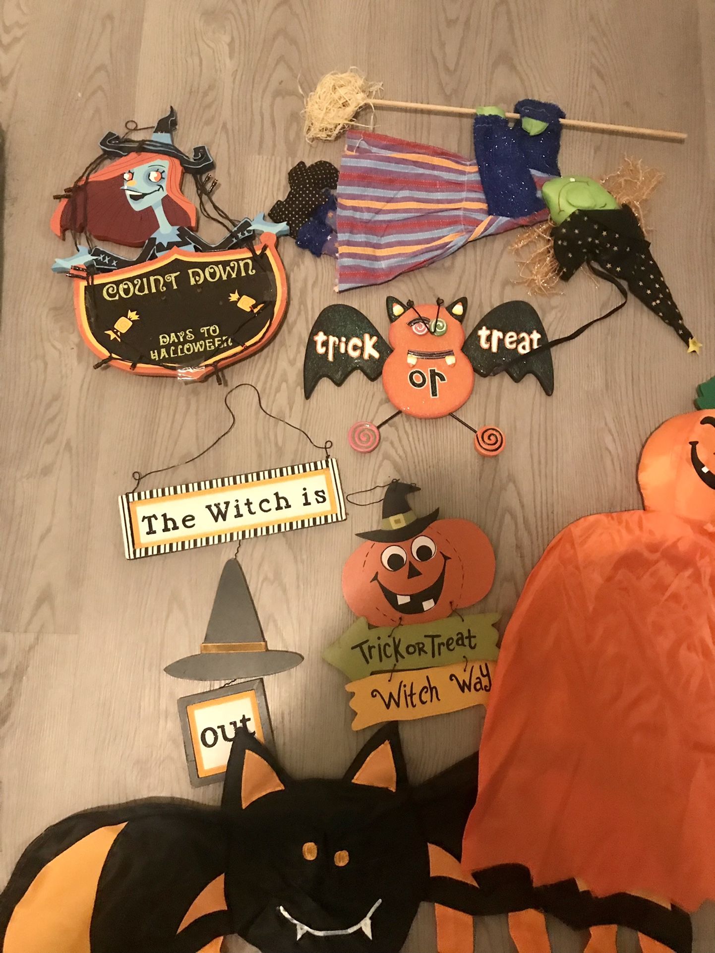 Assorted Halloween Decorations 