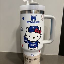 Stanley Hello Kitty Dodger Cup 