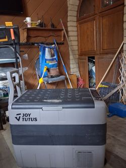 Joy Tutus Portable refrigerator freezer
