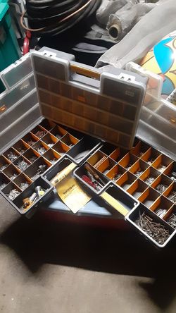 3 electrical or tool boxes. 3 cajas