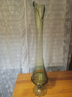 Vintage Fenton Swung Vase