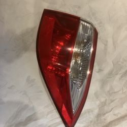 2017-2019 Toyota Corolla Right Headlamp Used OEM