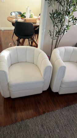 Garvee Accent Chairs