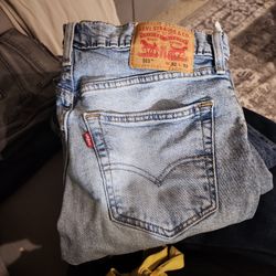 Levi jeans