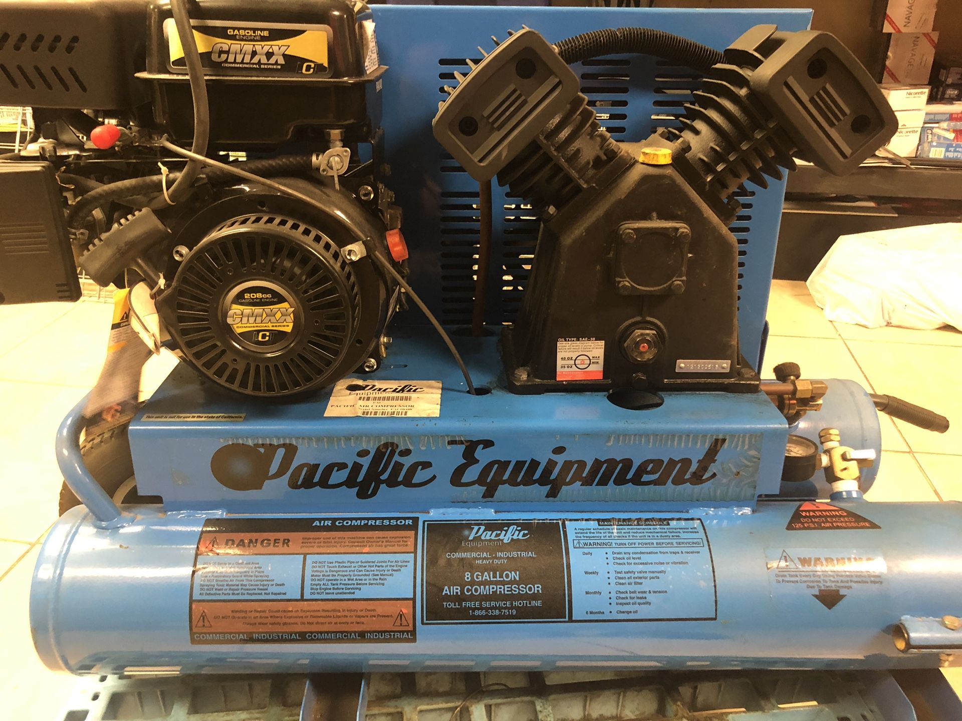 Pacific Equipment PAC - 2T / 8 Gallon Commercial Industrial Air Compressor