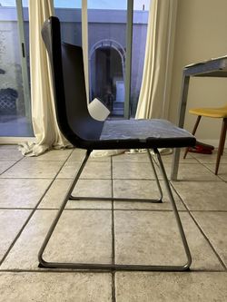 Black Modern Leatherette Accent Chair