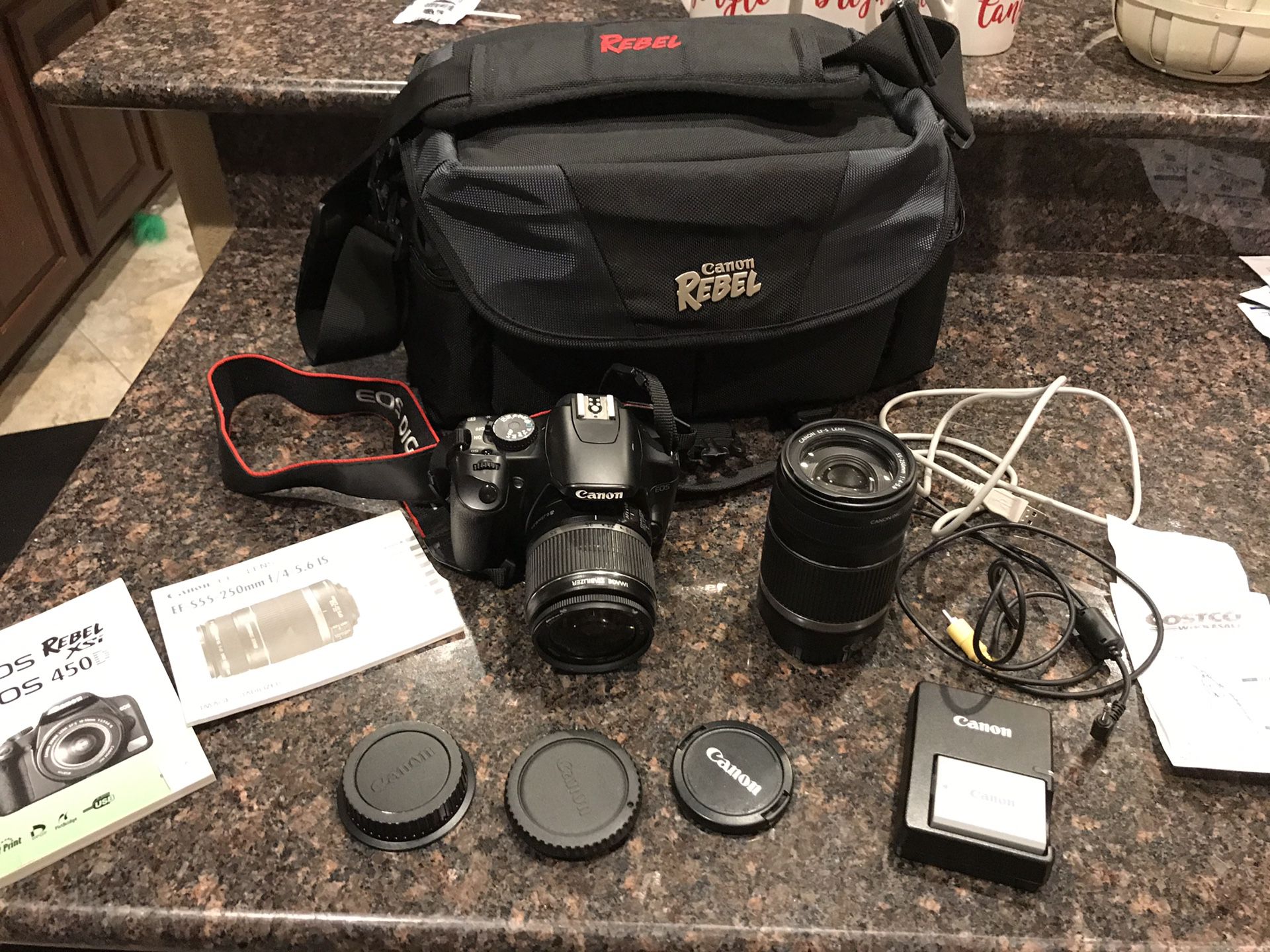 Canon EOS rebel XSI with additional lense