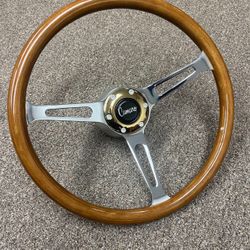 Chevy Woodgrain Steering Wheel (15”) 