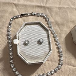 Swarovski Angelic necklace And earrings 