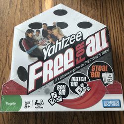 NEW SEALED Yahtzee Free For All Board Game .Great Family Fun