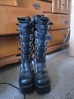Demonia boots size 8
