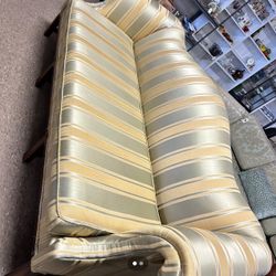Beautiful Comfy Couch 