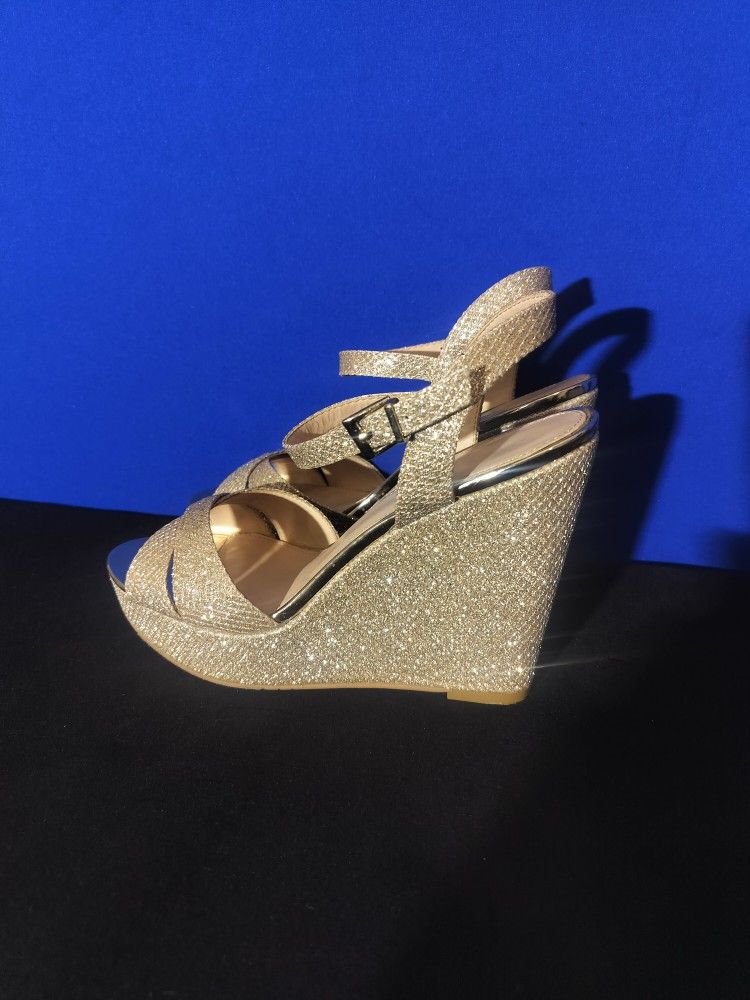Women's Gold Sparkle Rose Wedges By I Miller (Size 11M)