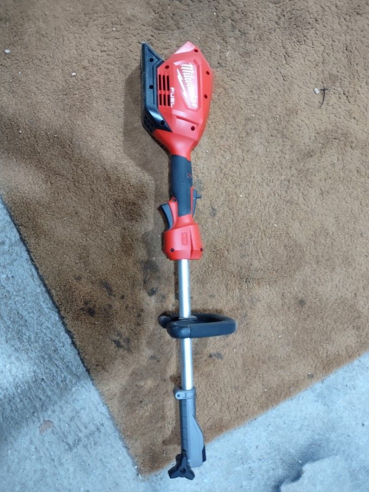 Milwaukee Fuel Weed Water Also Chainsaw/Pole saw 