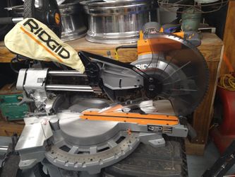 Ridgid 15-in Corded 12-in Door Bevel Sliding Miter Saw