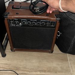 Sturdy URBAN 5W Guitar Amp – Great Condition, Powerful & Compact