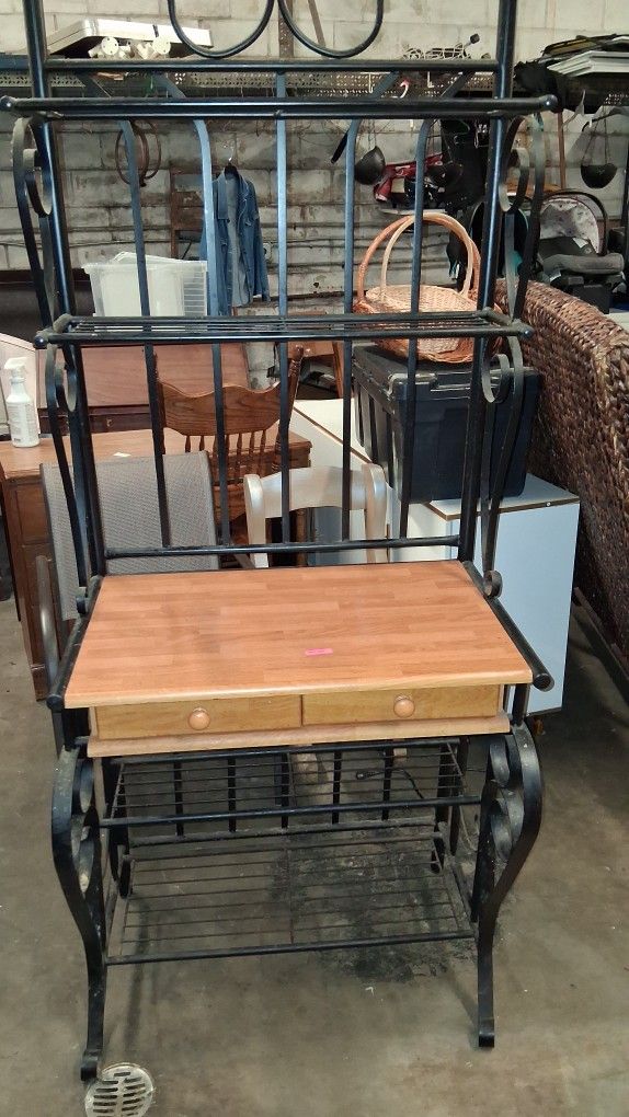 Nice Baker's Rack With DETACHABLE DRAW