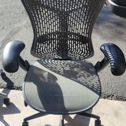 Herman Miller Mirra Office Desk Gaming Chair 