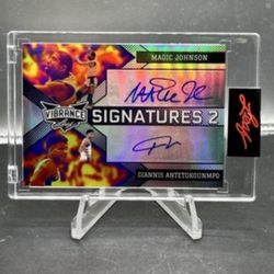 GIANNIS ANTETOKOUNMPO / MAGIC JOHNSON 2022 LEAF VIBRANCE DUAL AUTOGRAPH AUTO SP