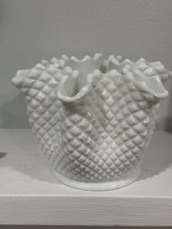 Vintage West Moreland Hobnail