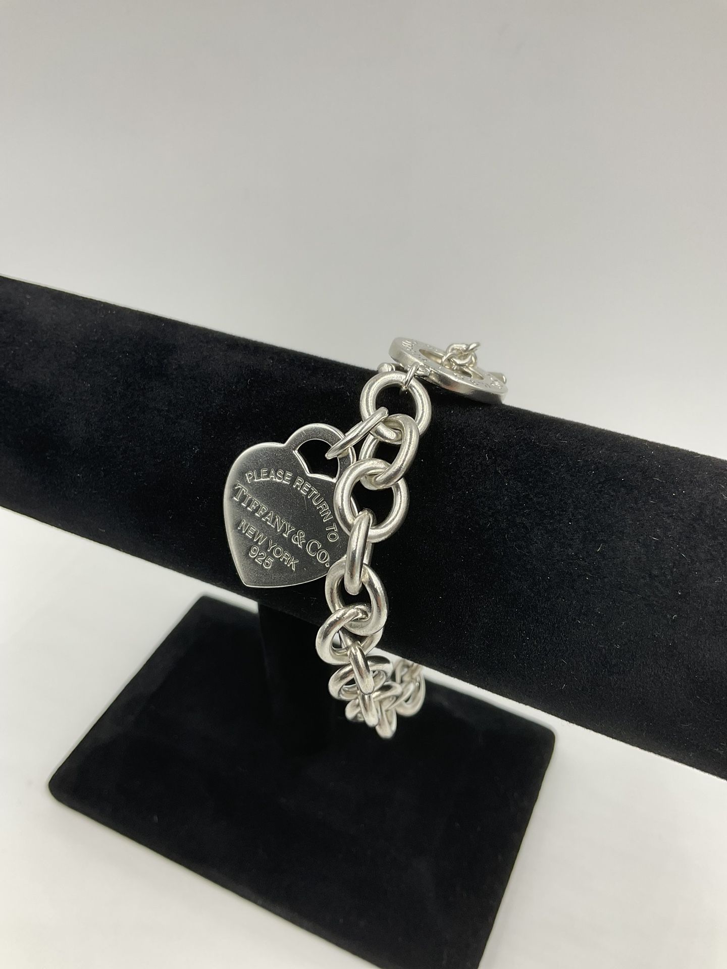 TIFFANY AND CO. SILVER HEART TAG TOGGLE BRACELET 32.1GR 7.5”