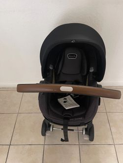 Car Seat 0-30 lbs with Base – Clean & Ready to Use