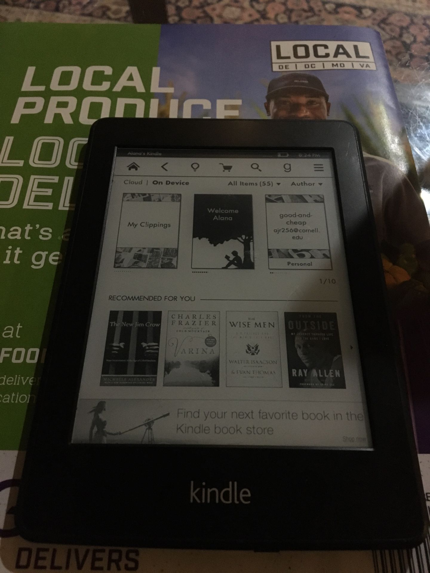 Amazon Kindle Paper White EY21 Includes 55 books