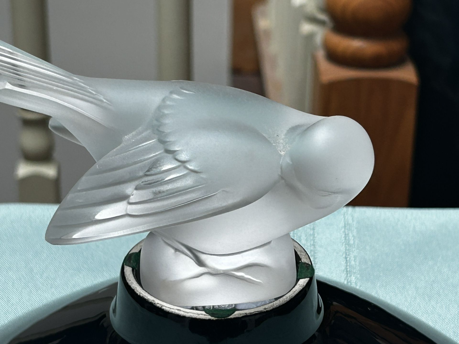 LALIQUE CRYSTAL SPARROW