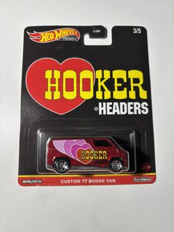 Toy Hot Wheels Premium Custom 77 Dodge Van ( Hooker Headers)